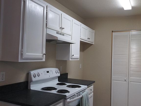 5th image of 6622 Parkview Ln