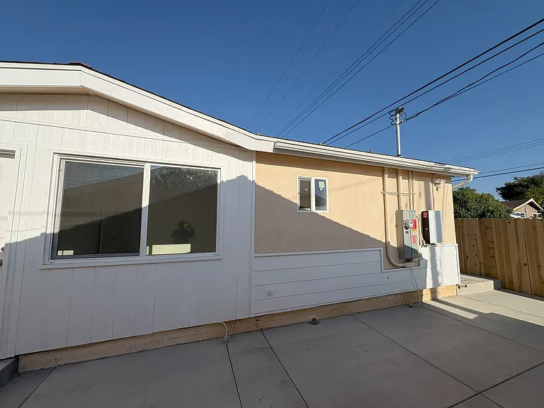 14320 Plantana Dr — Photo 32