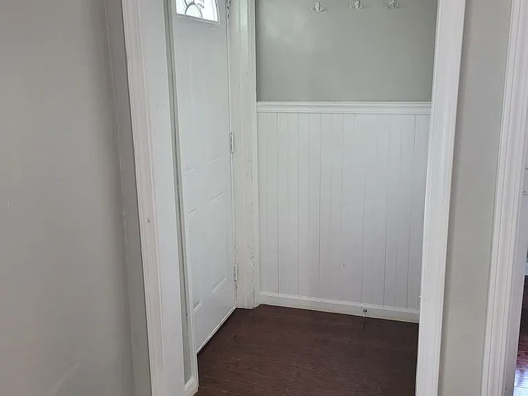 1521 S Komensky Ave — Photo 12
