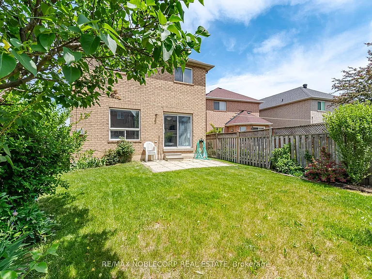 22 Gold Hill Rd #UPPER — Photo 38