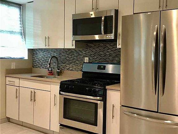 2nd image of 106-57 Ditmars Blvd #1