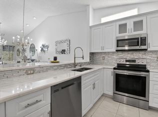 5782 Brook Bound Ln APT A, Boynton Beach, FL 33437