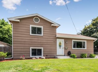 5109 Lyndale Dr, Des Moines, IA 50310