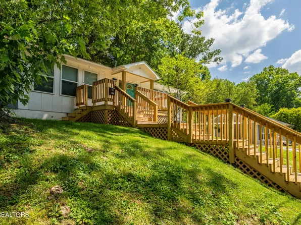 236 East Dr, Oak Ridge, TN 37830