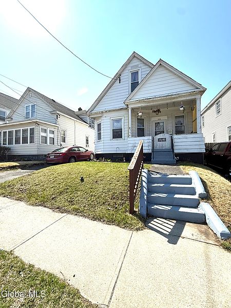 2nd image of 826 Salina Street