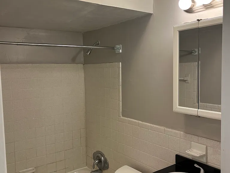 319 Hanna Ave #C-2 — Photo 7