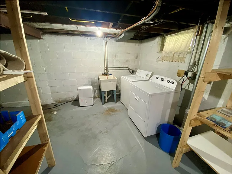 35 Westmoreland Dr — Photo 24