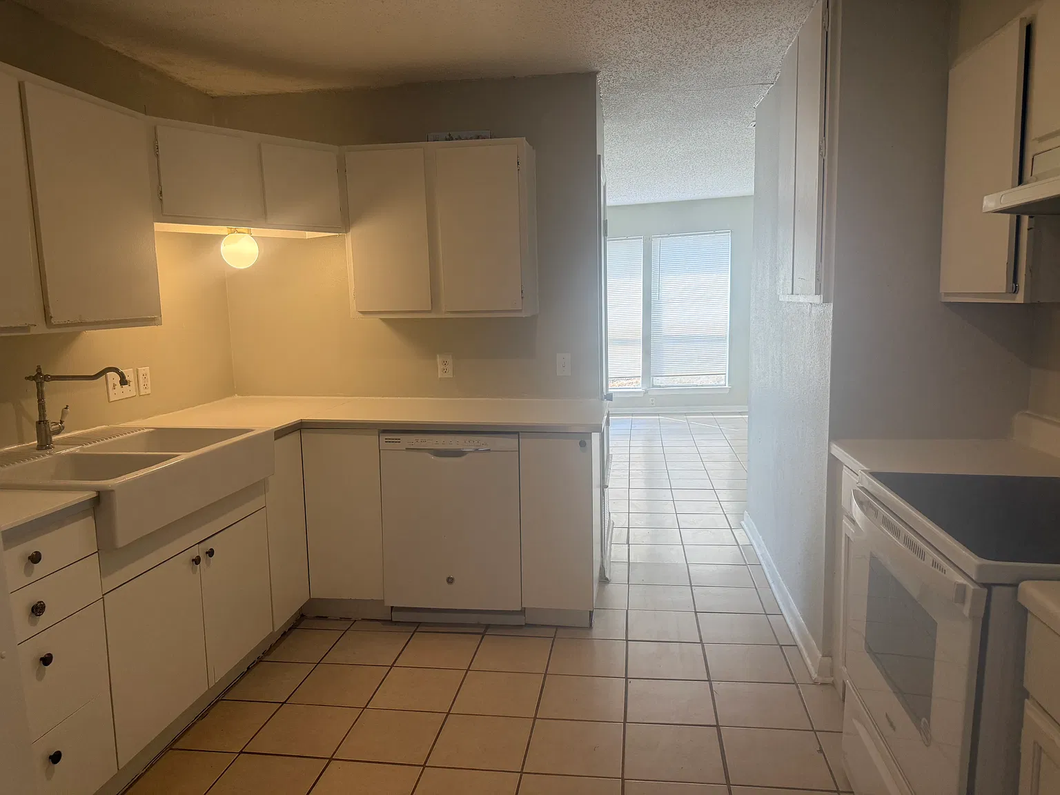 6405 Auburn Drive — Photo 3