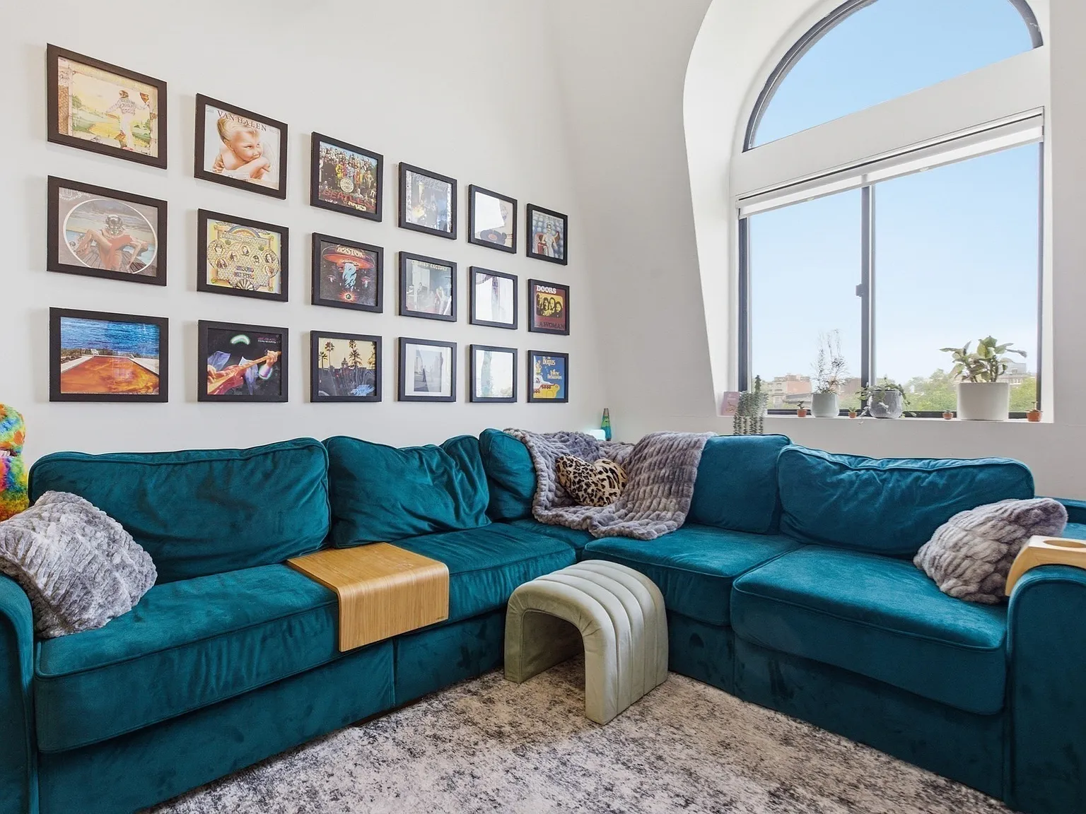 1 bed, 726 sqft, $4,000 — Photo 3