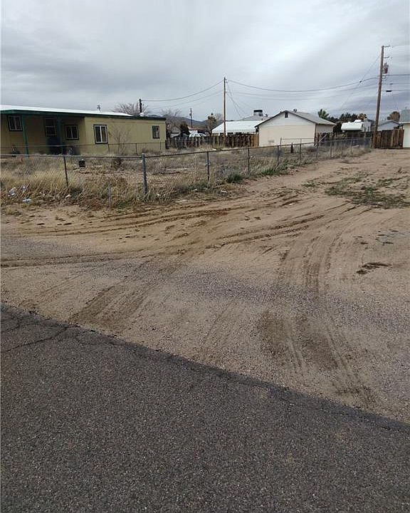2nd image of 2255 E Ames Ave