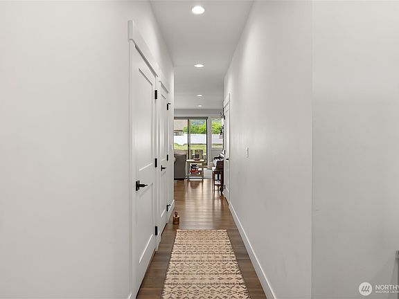 5th image of 104 Freedom Hills