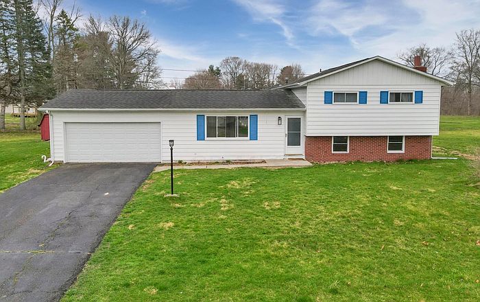 1st image of 441 Donovan Dr