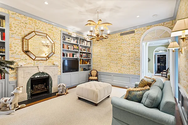 Rented by Douglas Elliman | media 20