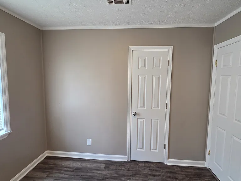95 Ashton Ct — Photo 46