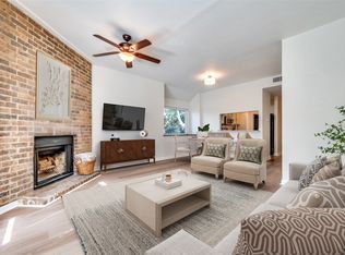 9910 Royal Ln APT 208, Dallas, TX 75231