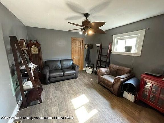 3rd image of 1417 Park Ave