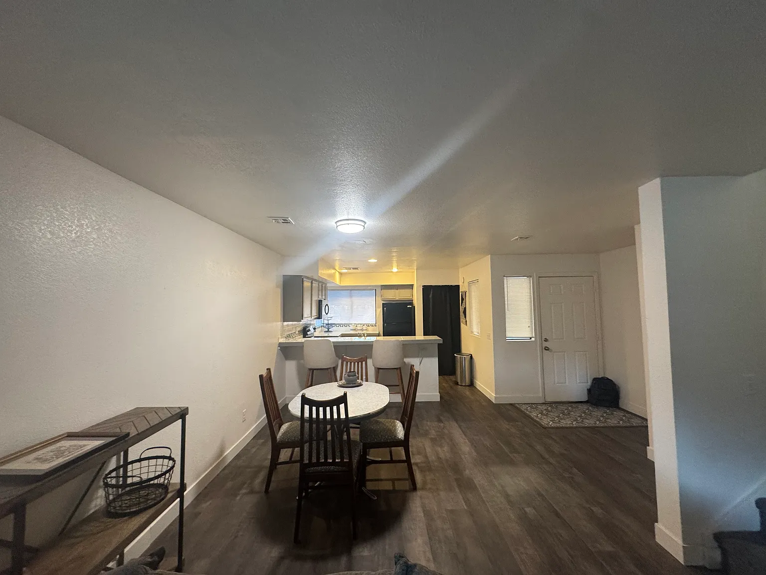 2 bed, 2.5 bath, 1349 sqft, $1,600 — Photo 1