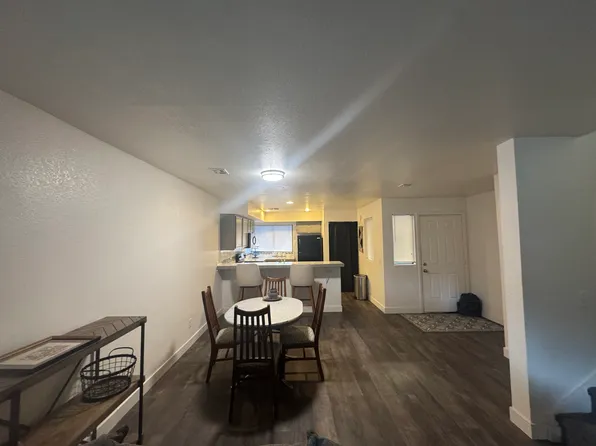 4360 Woodpine Dr Unit 105, Las Vegas, NV 89119