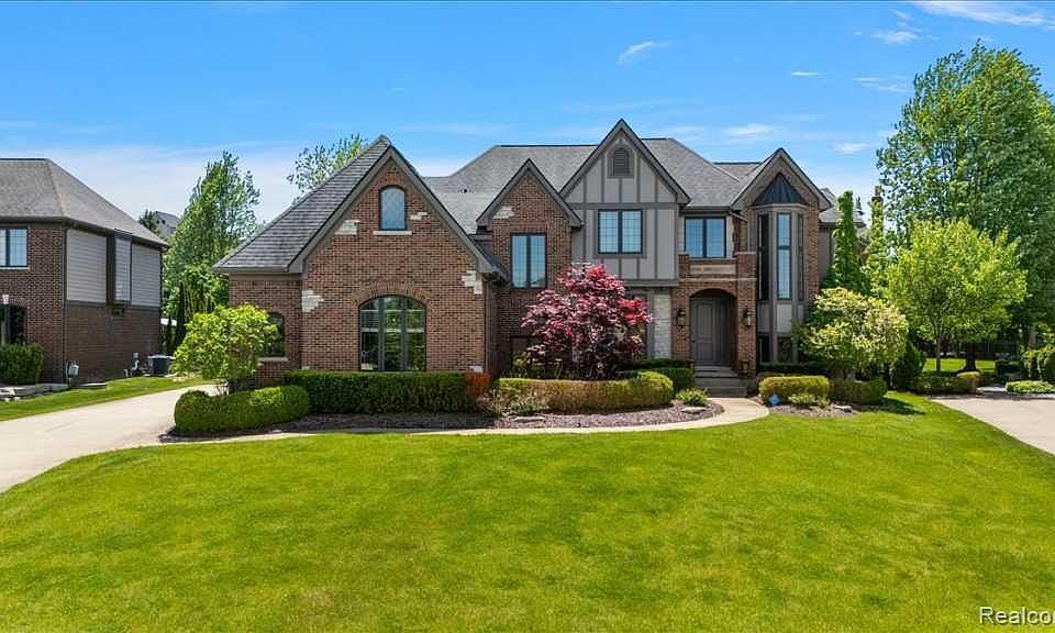 1st image of 2885 Ambleside Ct