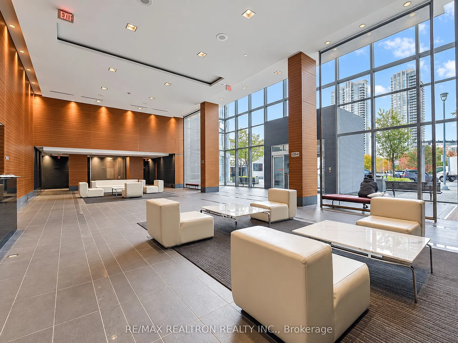 1 bed, $2,050 — Photo 4