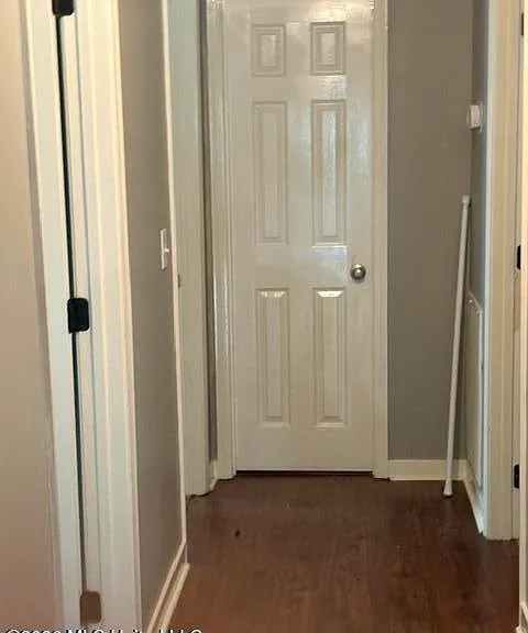 1042 N Azalea Dr — Photo 11
