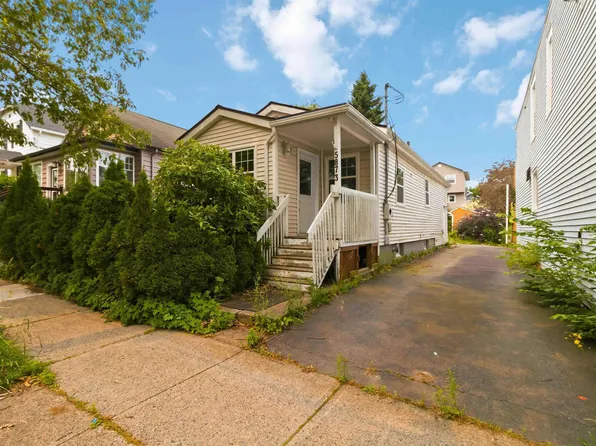 5873 Merkel St, Halifax, NS B3K 2J2