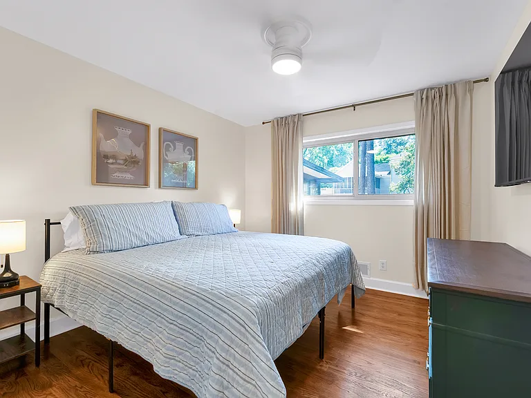 601 Regent Rd — Photo 22