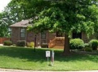 5916 S Kimbrough Ave, Springfield, MO 65810