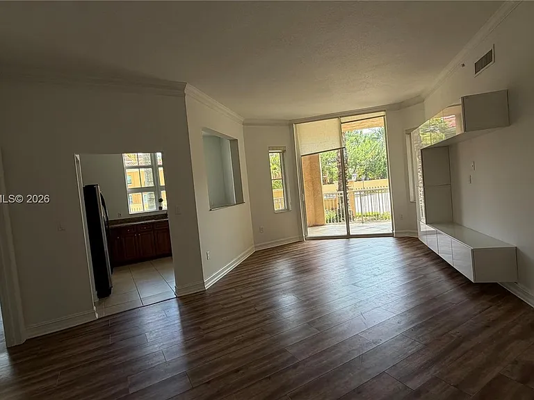 3001 NE 185th St #129 — Photo 9