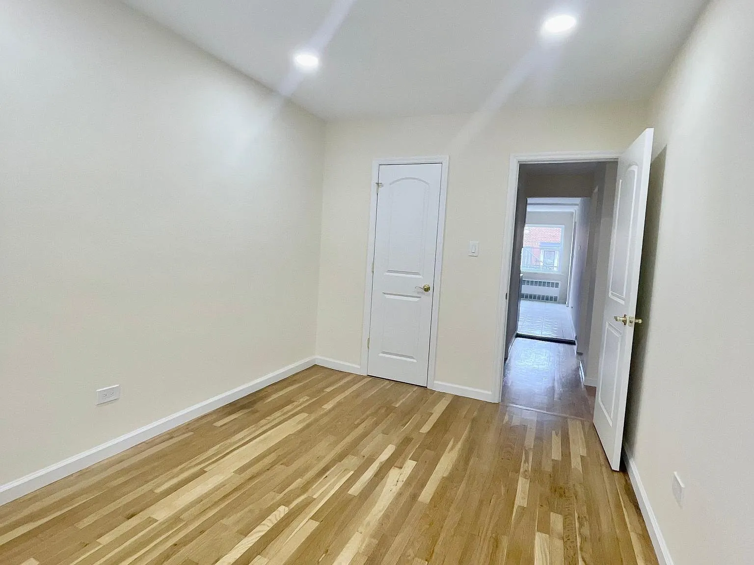 2 bed, 800 sqft, $2,750 — Photo 4