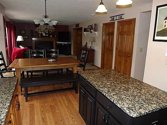 4th image of 12133 Bentwood Farms Dr