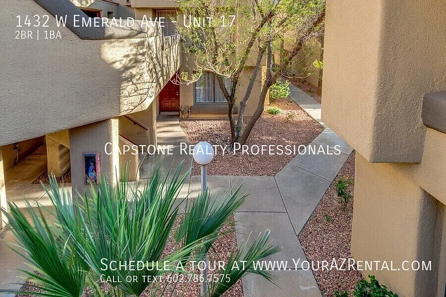 Spacious 2 Bedroom, 1 Bathroom Mesa Condo! — Photo 2