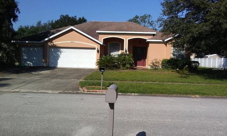 2nd image of 2210 Heritage Crest Dr
