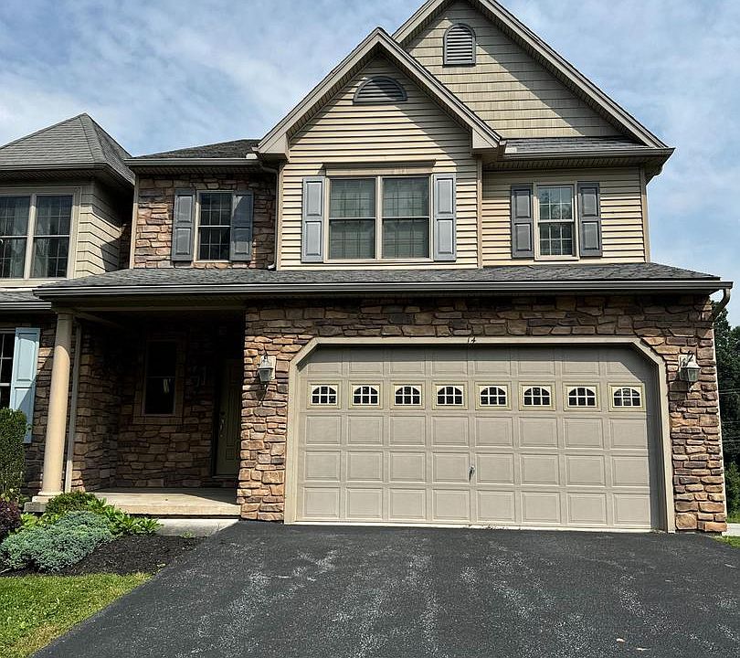 1st image of 14 Kingswood Dr