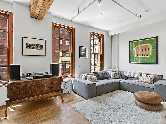 2nd image of 465 Greenwich St APT 3