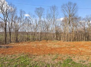 3393 N Henderson Way, Clarksville, TN 37042