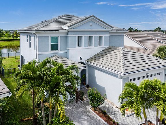 4th image of 16002 Whippoorwill Circle