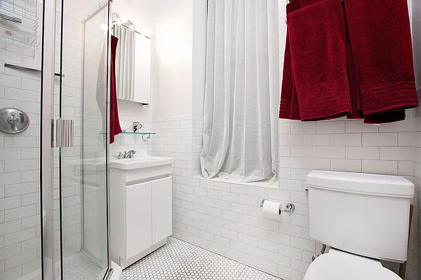 Sold by Keller Williams NYC | media 18