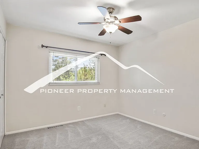 223 Dolomite Dr — Photo 15