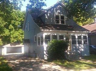 916 Hazard Ave, Kalamazoo, MI 49048