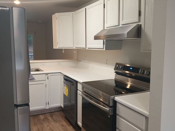 1307 NW Slate Ln Unit 102