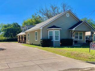 1209 W Lone Star Ave, Cleburne, TX 76033