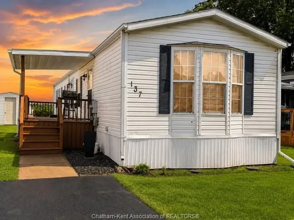 137 Dunkirk Dr, Chatham Kent, ON N7L 5J5