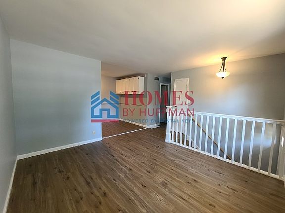 4th image of 852 E Olmstead Ave
