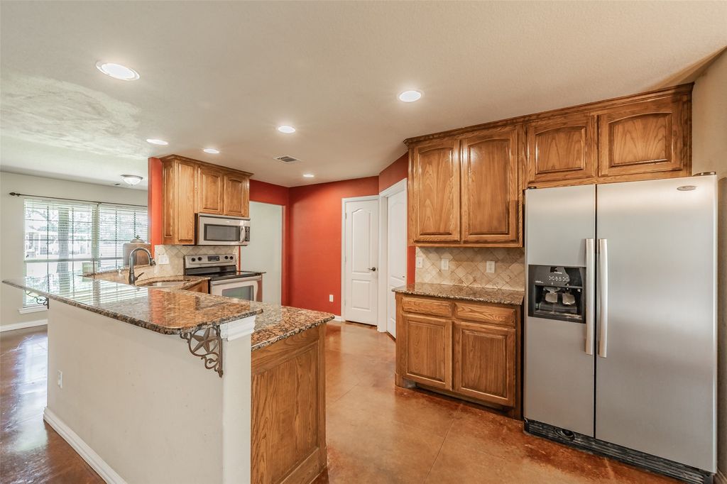 800 Stella Mae Dr, Fort Worth, TX - More