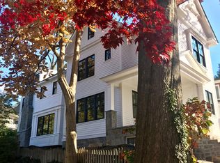5423 Hawthorne Pl NW, Washington, DC