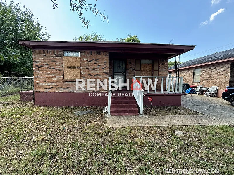 381 N Manassas St