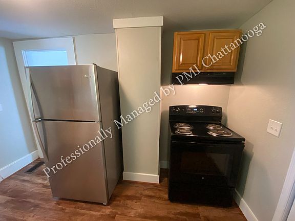 2nd image of 1206 Jarvis Ave