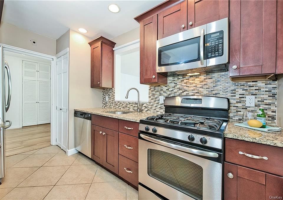 1st image of 68 Lawrence Ct APT D