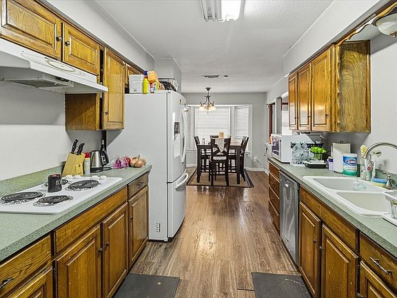 3rd image of 5508 Misty Meadow Dr
